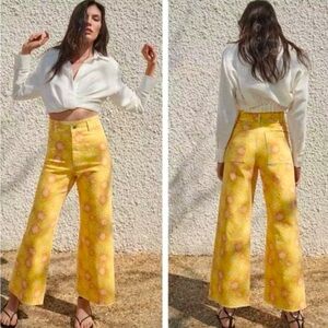 Zara - the Marine High Waist Sunflower Wide Leg Raw Hem jeans! Size 6 🌻